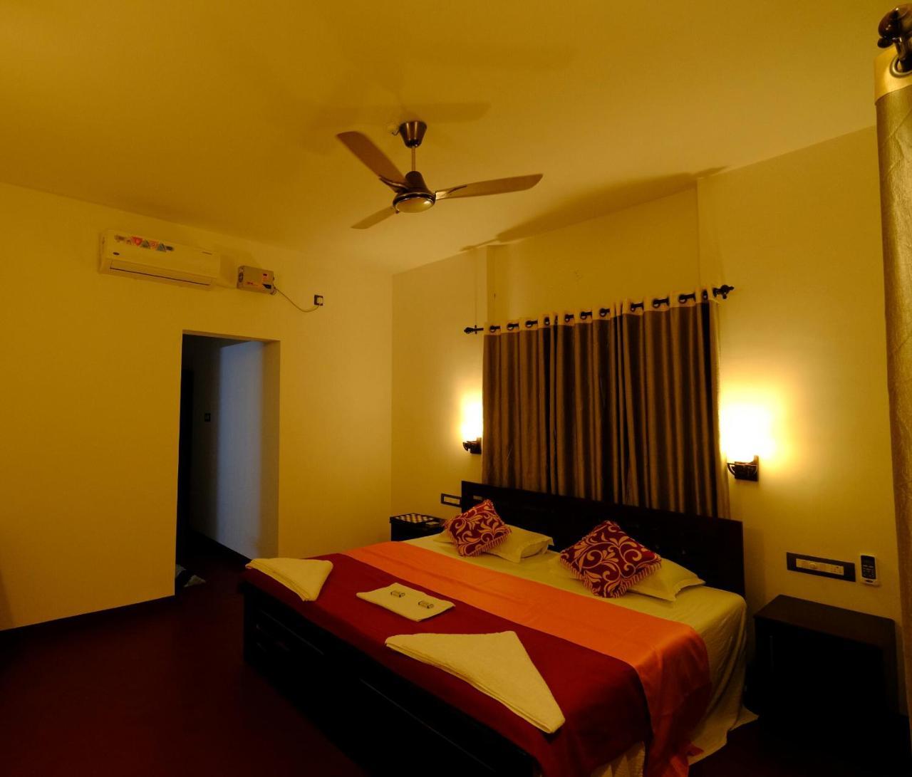 Marari Ebin Charlys Homestay *